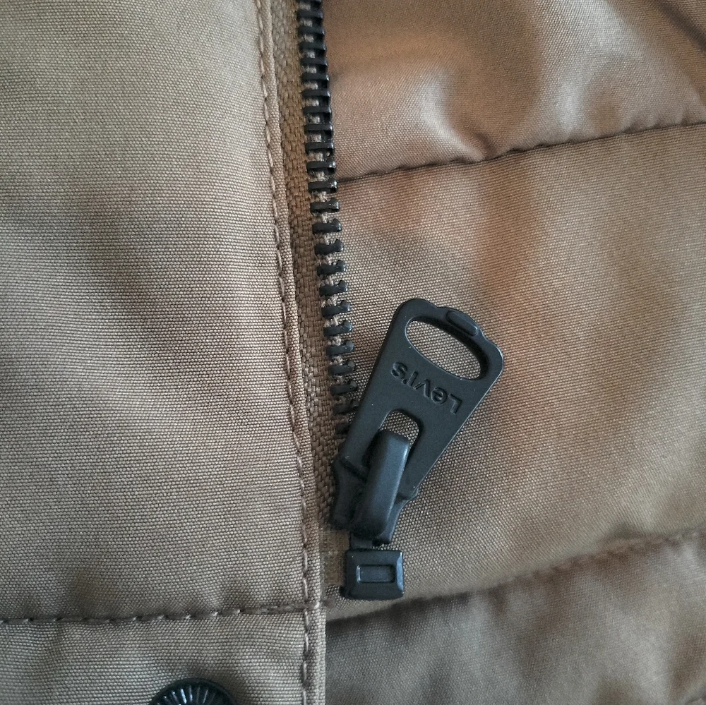 NWT Levi's Quilted Woodsman Puffer Jacket‎ Sz L (Tag Says M) Brown & Tan
